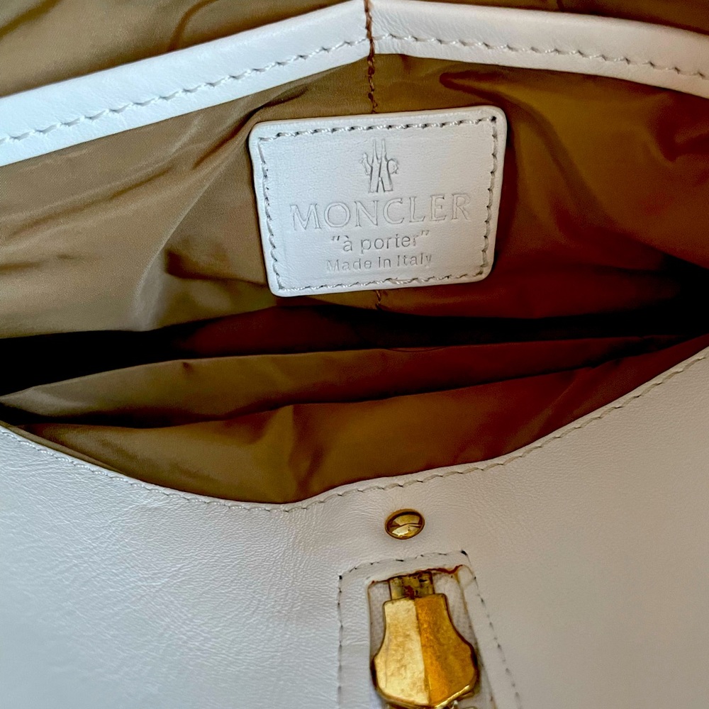 Beautiful Moncler white bag